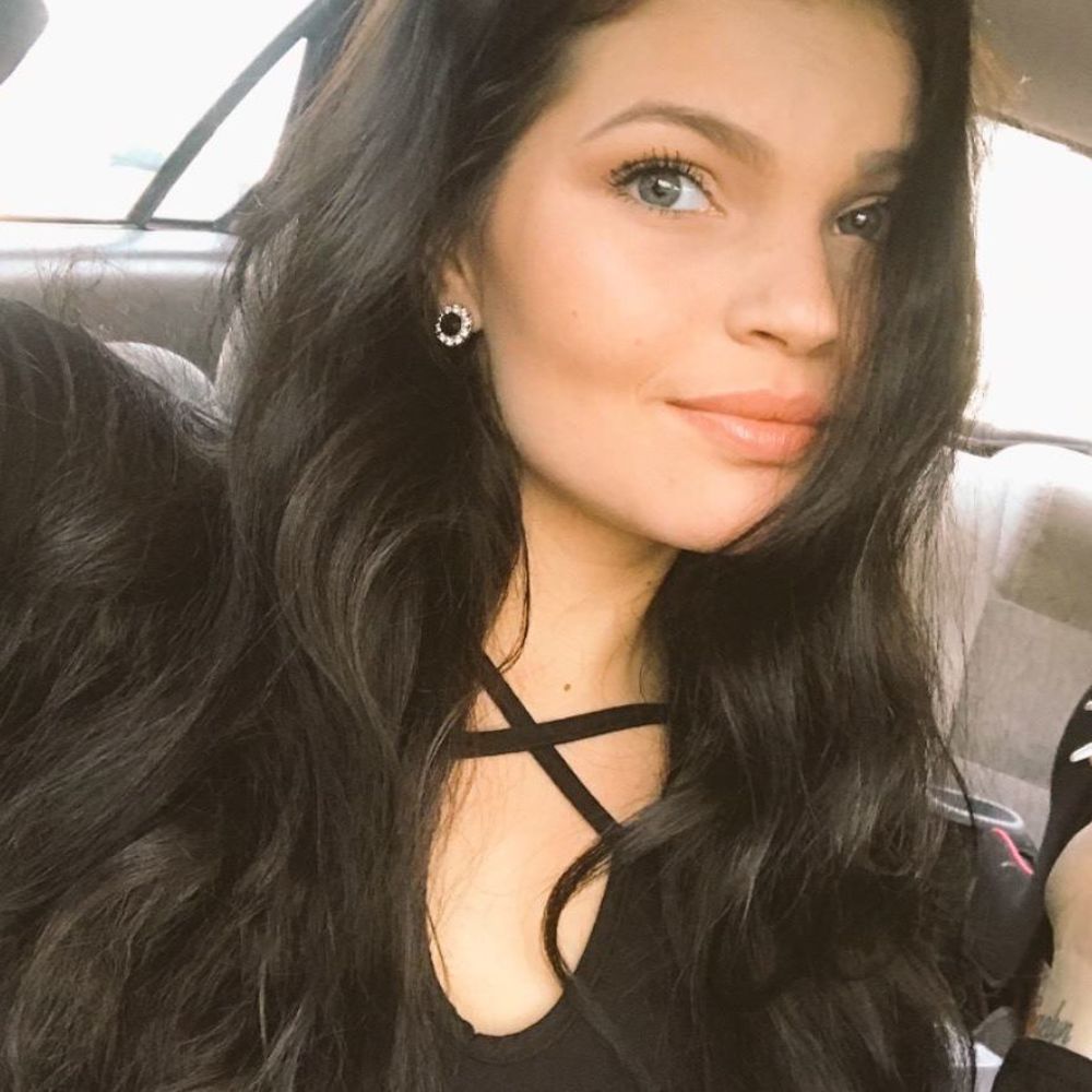 Meet your Posher, Brooke